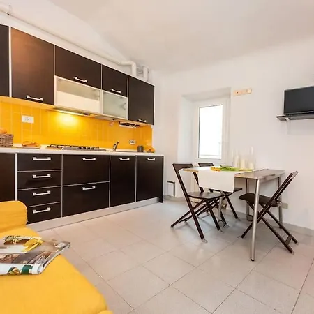 Nido Al Mare - 20 Metri Dal Mare Apartment